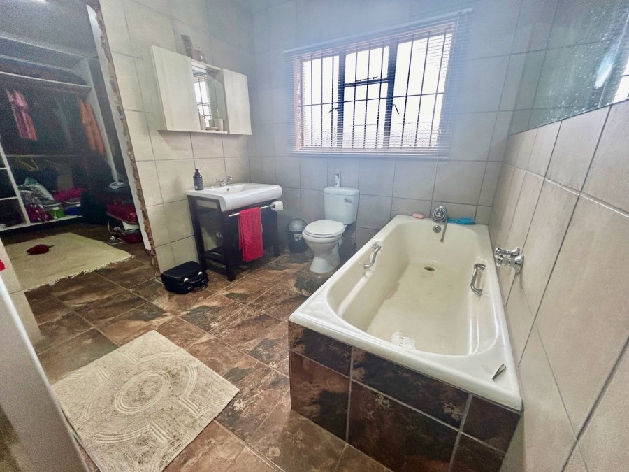 4 Bedroom Property for Sale in Rietfontein A H North West